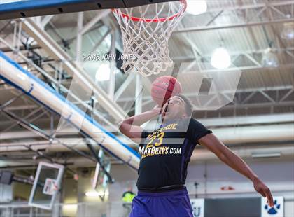 Thumbnail 3 in Montverde Academy vs. Christ the King (Metro Classic) photogallery.