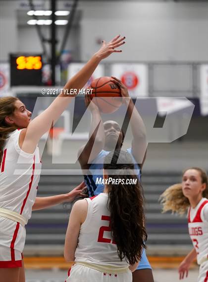 Thumbnail 2 in Mount Notre Dame vs. Crown Point (Sneakers for Santa Shootout) photogallery.
