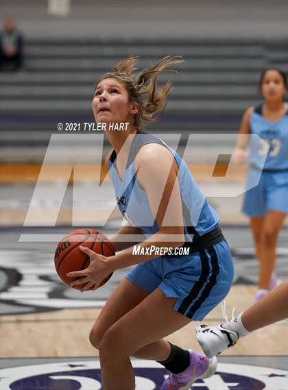 Thumbnail 2 in Mount Notre Dame vs. Crown Point (Sneakers for Santa Shootout) photogallery.