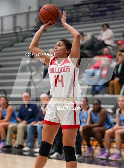Thumbnail 2 in Mount Notre Dame vs. Crown Point (Sneakers for Santa Shootout) photogallery.