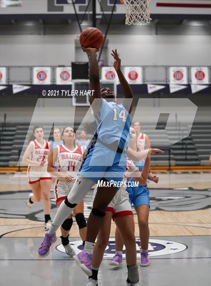 Thumbnail 3 in Mount Notre Dame vs. Crown Point (Sneakers for Santa Shootout) photogallery.