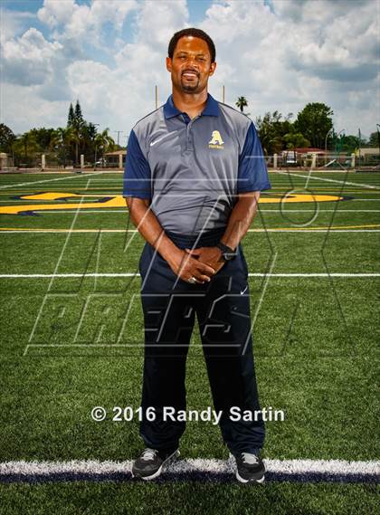 Thumbnail 3 in St. Thomas Aquinas (2016 Preseason Top 25 Early Contenders Photo Shoot) photogallery.
