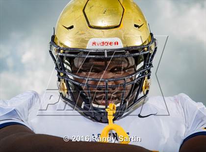 Thumbnail 1 in St. Thomas Aquinas (2016 Preseason Top 25 Early Contenders Photo Shoot) photogallery.