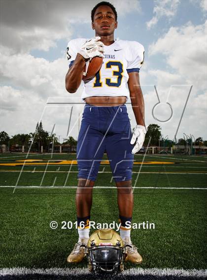 Thumbnail 1 in St. Thomas Aquinas (2016 Preseason Top 25 Early Contenders Photo Shoot) photogallery.
