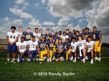 Thumbnail 3 in St. Thomas Aquinas (2016 Preseason Top 25 Early Contenders Photo Shoot) photogallery.