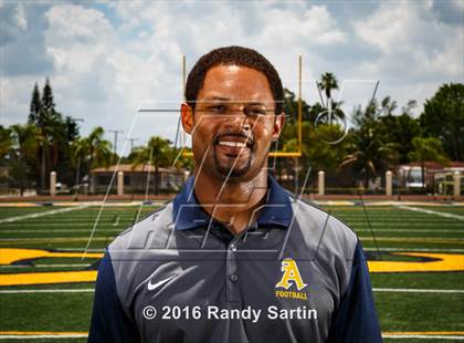 Thumbnail 2 in St. Thomas Aquinas (2016 Preseason Top 25 Early Contenders Photo Shoot) photogallery.