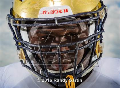 Thumbnail 3 in St. Thomas Aquinas (2016 Preseason Top 25 Early Contenders Photo Shoot) photogallery.