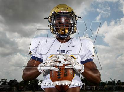 Thumbnail 2 in St. Thomas Aquinas (2016 Preseason Top 25 Early Contenders Photo Shoot) photogallery.