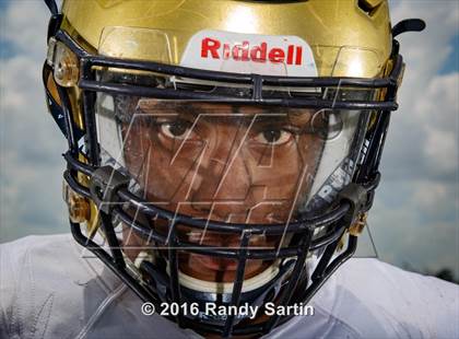 Thumbnail 2 in St. Thomas Aquinas (2016 Preseason Top 25 Early Contenders Photo Shoot) photogallery.