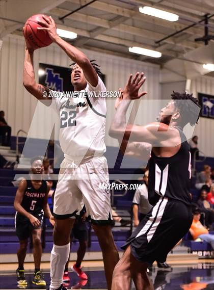 Thumbnail 3 in Edgewater vs. Melbourne (Kaylin High Master's Classic) photogallery.