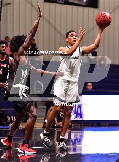 Thumbnail 3 in Edgewater vs. Melbourne (Kaylin High Master's Classic) photogallery.