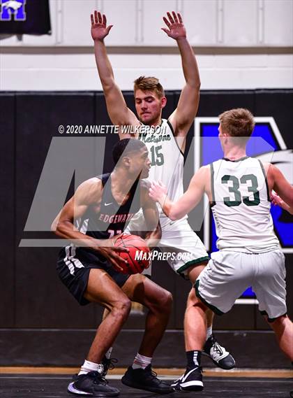 Thumbnail 2 in Edgewater vs. Melbourne (Kaylin High Master's Classic) photogallery.