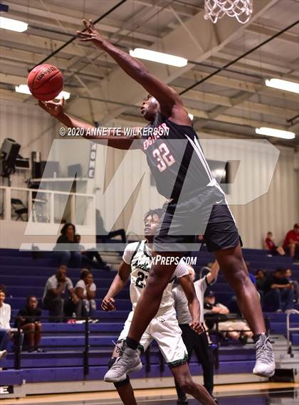 Thumbnail 3 in Edgewater vs. Melbourne (Kaylin High Master's Classic) photogallery.