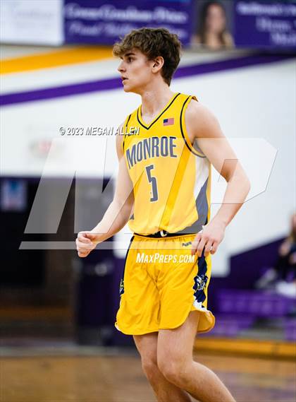 Thumbnail 1 in Monroe @ Bellbrook photogallery.
