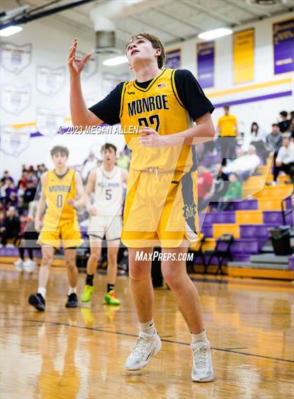 Thumbnail 3 in Monroe @ Bellbrook photogallery.