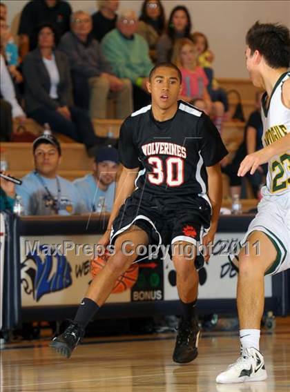 Thumbnail 2 in Bishop Manogue vs Harvard-Westlake (MaxPreps Holiday Classic) photogallery.