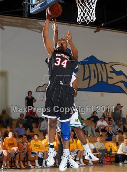 Thumbnail 1 in Bishop Manogue vs Harvard-Westlake (MaxPreps Holiday Classic) photogallery.