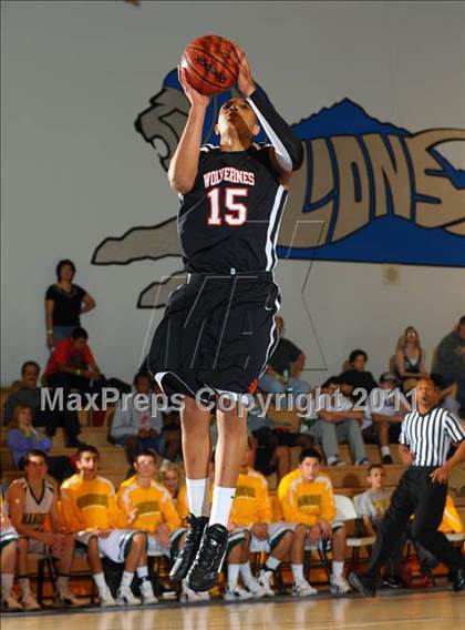 Thumbnail 1 in Bishop Manogue vs Harvard-Westlake (MaxPreps Holiday Classic) photogallery.