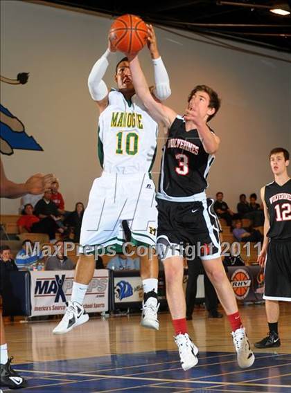 Thumbnail 3 in Bishop Manogue vs Harvard-Westlake (MaxPreps Holiday Classic) photogallery.