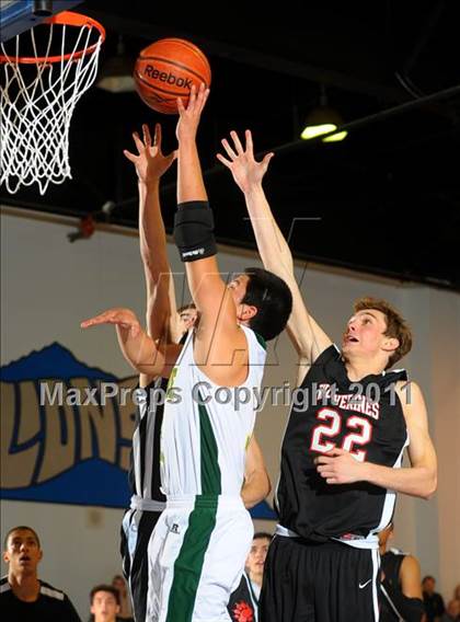 Thumbnail 1 in Bishop Manogue vs Harvard-Westlake (MaxPreps Holiday Classic) photogallery.