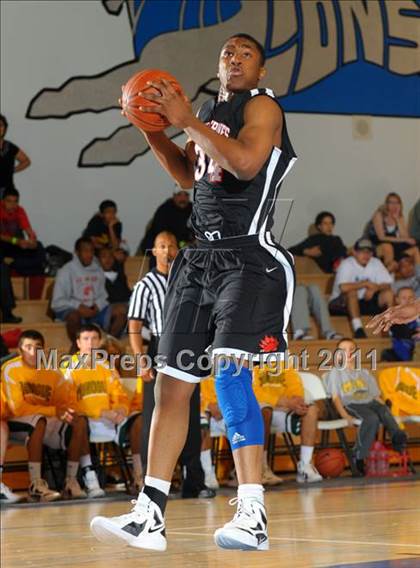 Thumbnail 3 in Bishop Manogue vs Harvard-Westlake (MaxPreps Holiday Classic) photogallery.