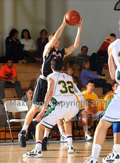 Thumbnail 1 in Bishop Manogue vs Harvard-Westlake (MaxPreps Holiday Classic) photogallery.