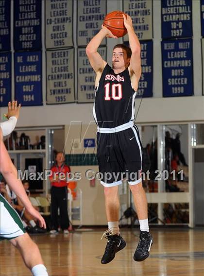Thumbnail 1 in Bishop Manogue vs Harvard-Westlake (MaxPreps Holiday Classic) photogallery.