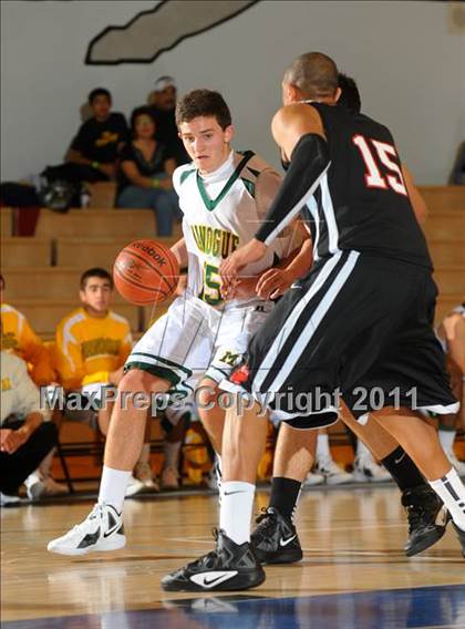 Thumbnail 1 in Bishop Manogue vs Harvard-Westlake (MaxPreps Holiday Classic) photogallery.