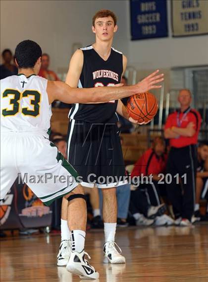 Thumbnail 1 in Bishop Manogue vs Harvard-Westlake (MaxPreps Holiday Classic) photogallery.