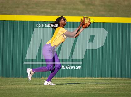 Thumbnail 3 in Covington @ Arlington photogallery.