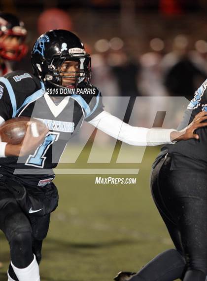 Thumbnail 1 in Norte Vista vs. San Gorgonio (CIF SS Division 7 Final) photogallery.