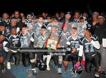 Thumbnail 2 in Norte Vista vs. San Gorgonio (CIF SS Division 7 Final) photogallery.