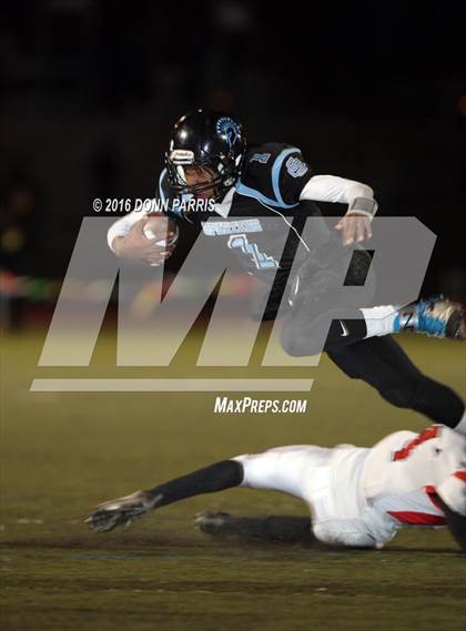Thumbnail 2 in Norte Vista vs. San Gorgonio (CIF SS Division 7 Final) photogallery.
