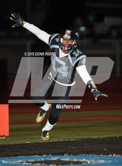 Thumbnail 2 in Norte Vista vs. San Gorgonio (CIF SS Division 7 Final) photogallery.