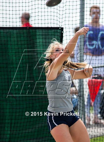 Thumbnail 3 in CHSAA 4A State Championship Discus (Day 1) photogallery.