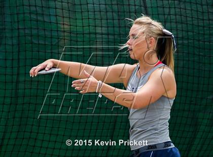 Thumbnail 3 in CHSAA 4A State Championship Discus (Day 1) photogallery.
