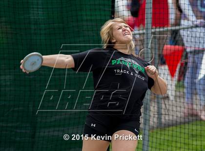 Thumbnail 3 in CHSAA 4A State Championship Discus (Day 1) photogallery.