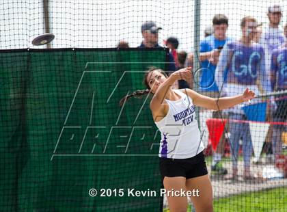 Thumbnail 1 in CHSAA 4A State Championship Discus (Day 1) photogallery.