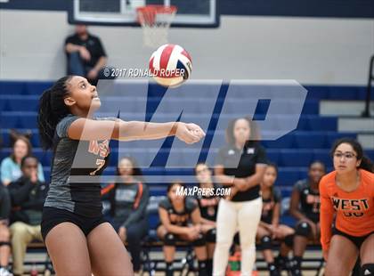 Thumbnail 2 in West Mesquite @ Wylie East photogallery.