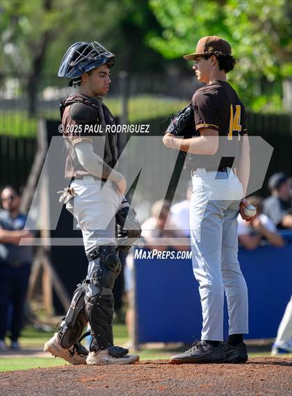 Thumbnail 2 in Crespi vs Santa Margarita (CIF SS D1 Semifinal) photogallery.
