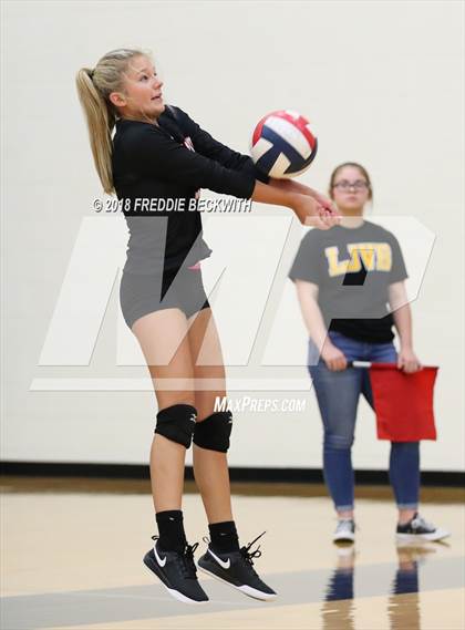 Thumbnail 3 in Van Alstyne vs Pilot Point (Denison Invitational) photogallery.