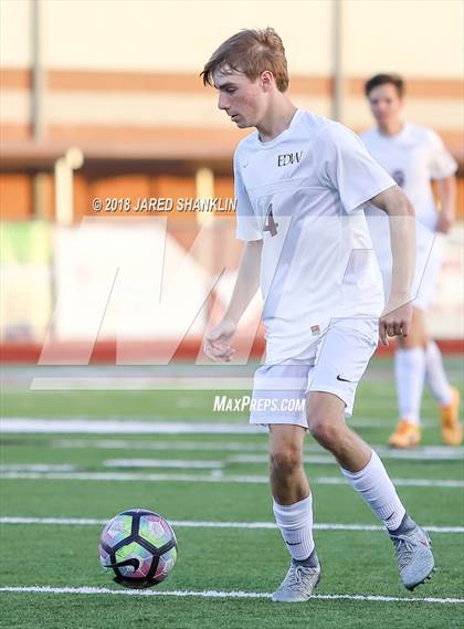 Thumbnail 2 in St. Louis Catholic @ E. D. White (LHSAA Division III Semifinal) photogallery.