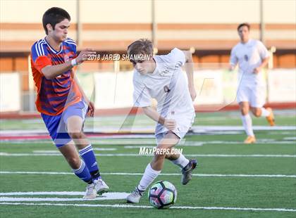 Thumbnail 3 in St. Louis Catholic @ E. D. White (LHSAA Division III Semifinal) photogallery.