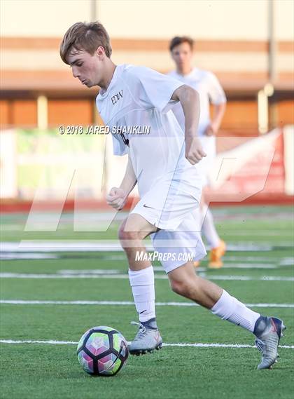 Thumbnail 3 in St. Louis Catholic @ E. D. White (LHSAA Division III Semifinal) photogallery.