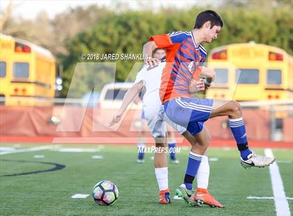 Thumbnail 2 in St. Louis Catholic @ E. D. White (LHSAA Division III Semifinal) photogallery.