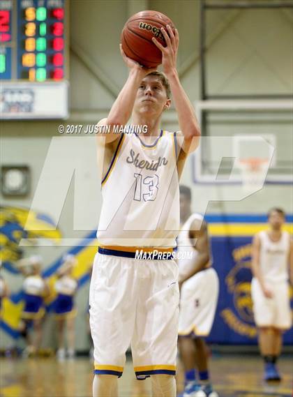 Thumbnail 1 in Pine Bluff @ Sheridan photogallery.