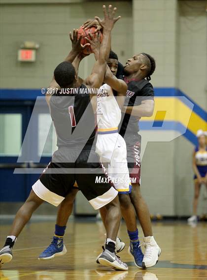 Thumbnail 2 in Pine Bluff @ Sheridan photogallery.