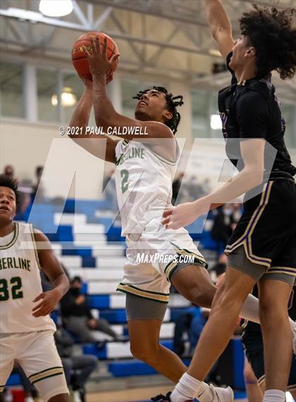 Thumbnail 3 in North Kitsap vs. Timberline (Curtis Winter Classic) photogallery.