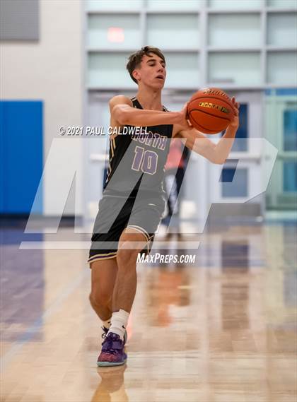 Thumbnail 1 in North Kitsap vs. Timberline (Curtis Winter Classic) photogallery.
