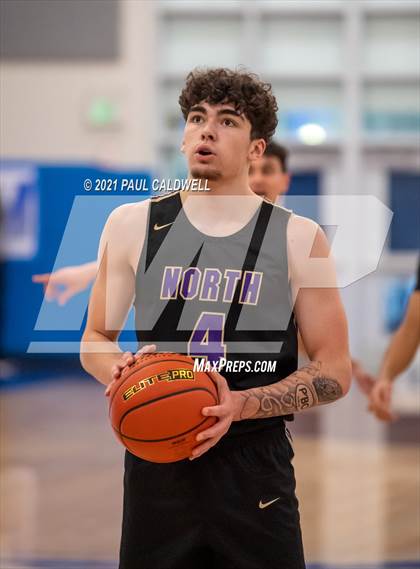 Thumbnail 1 in North Kitsap vs. Timberline (Curtis Winter Classic) photogallery.